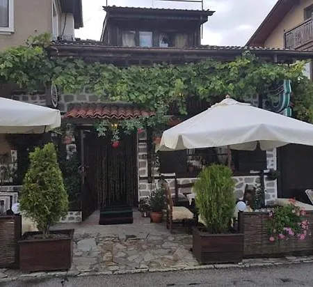 Elia Apartament *